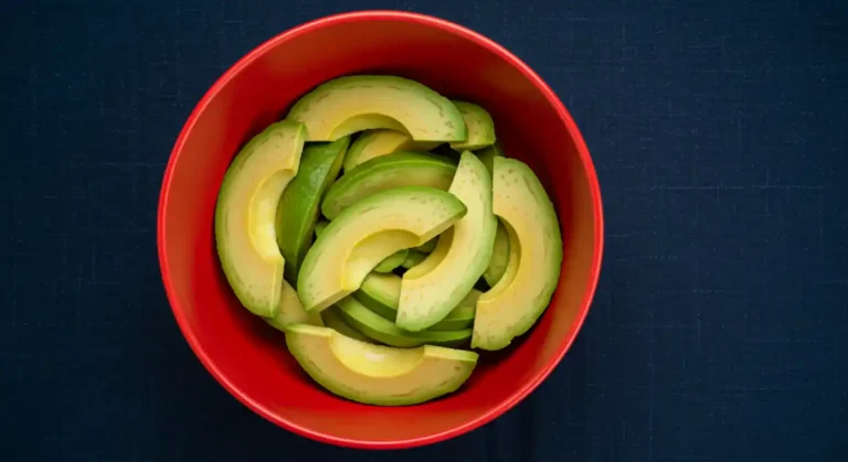 1/2 an Avocado cut into slices